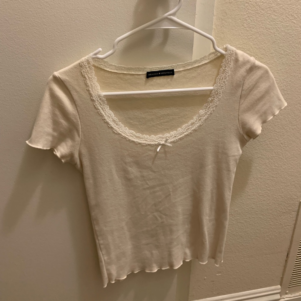 brandy bow tee 🎀